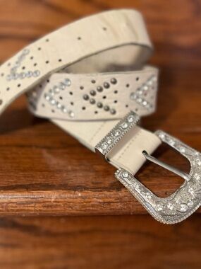 Rhinestone Studded Cream Belt with Decorative Buckle